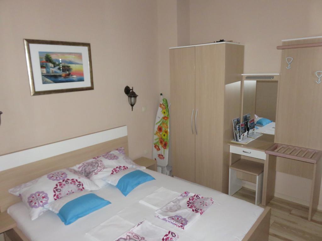 Apartment Barbara - Bojana Šibenik Quarto foto